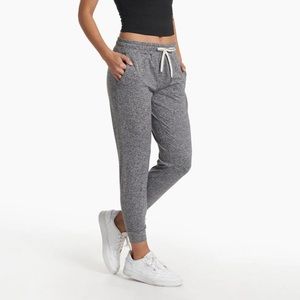 Vuori heather grey performance joggers XS gray